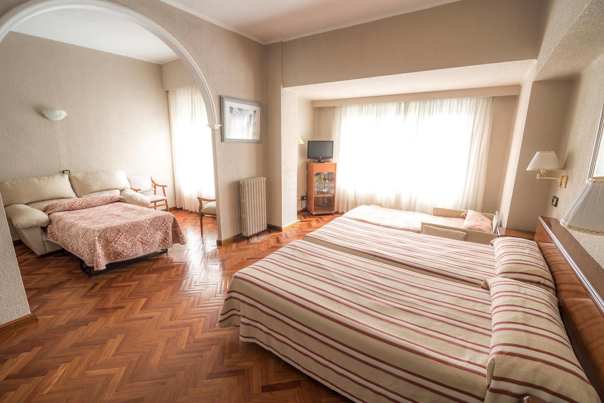 Hotel Colon Spa Бехар Екстер'єр фото